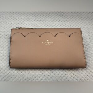 Kate Spade Brown Scalloped Wallet